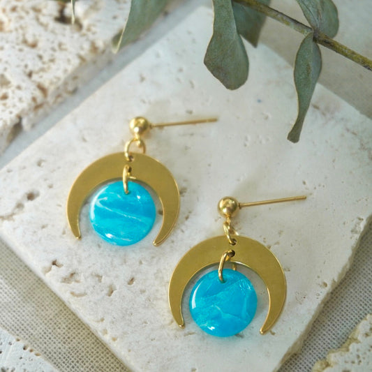 Quartz Stud Downward Moon