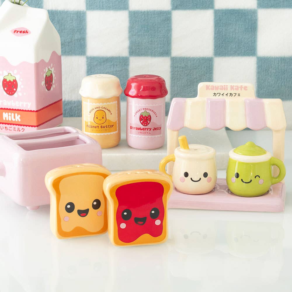 Salt and Pepper Shakers: Matcha & Latte Kawaii