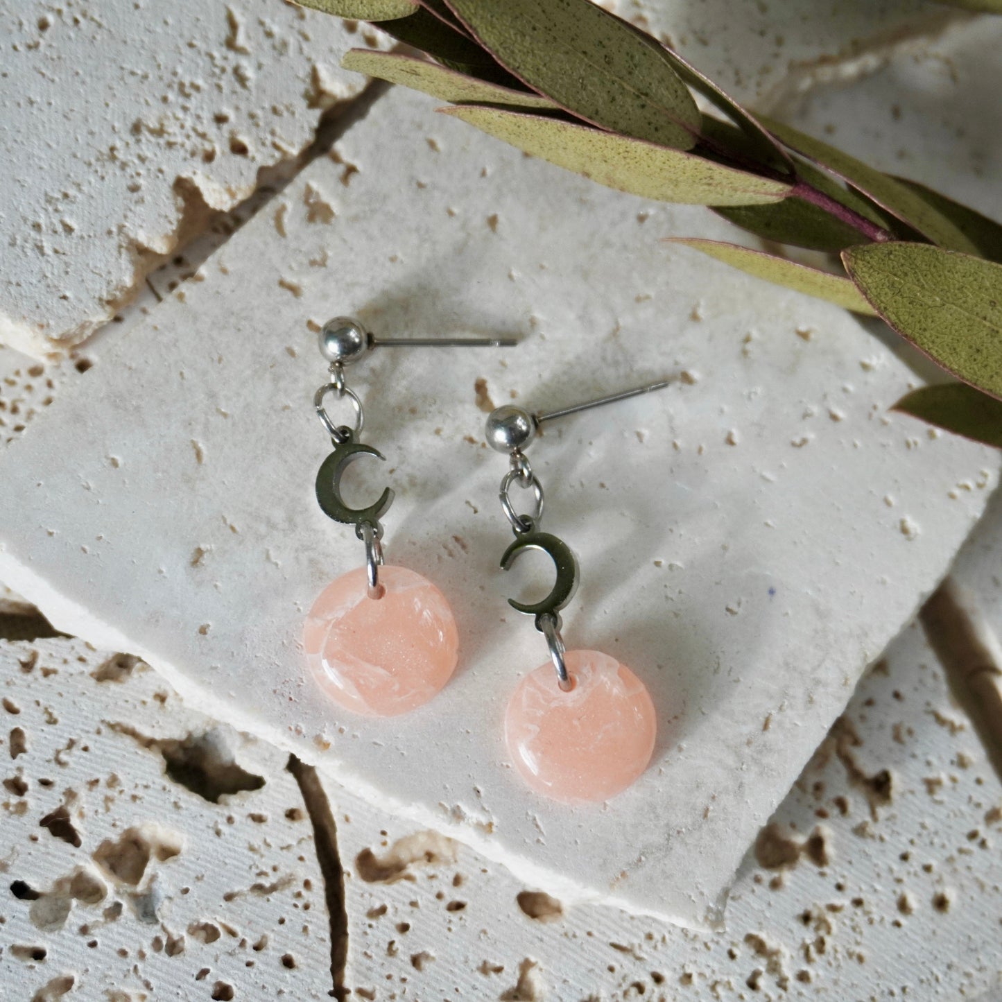 Pastel Stud Mini Moon