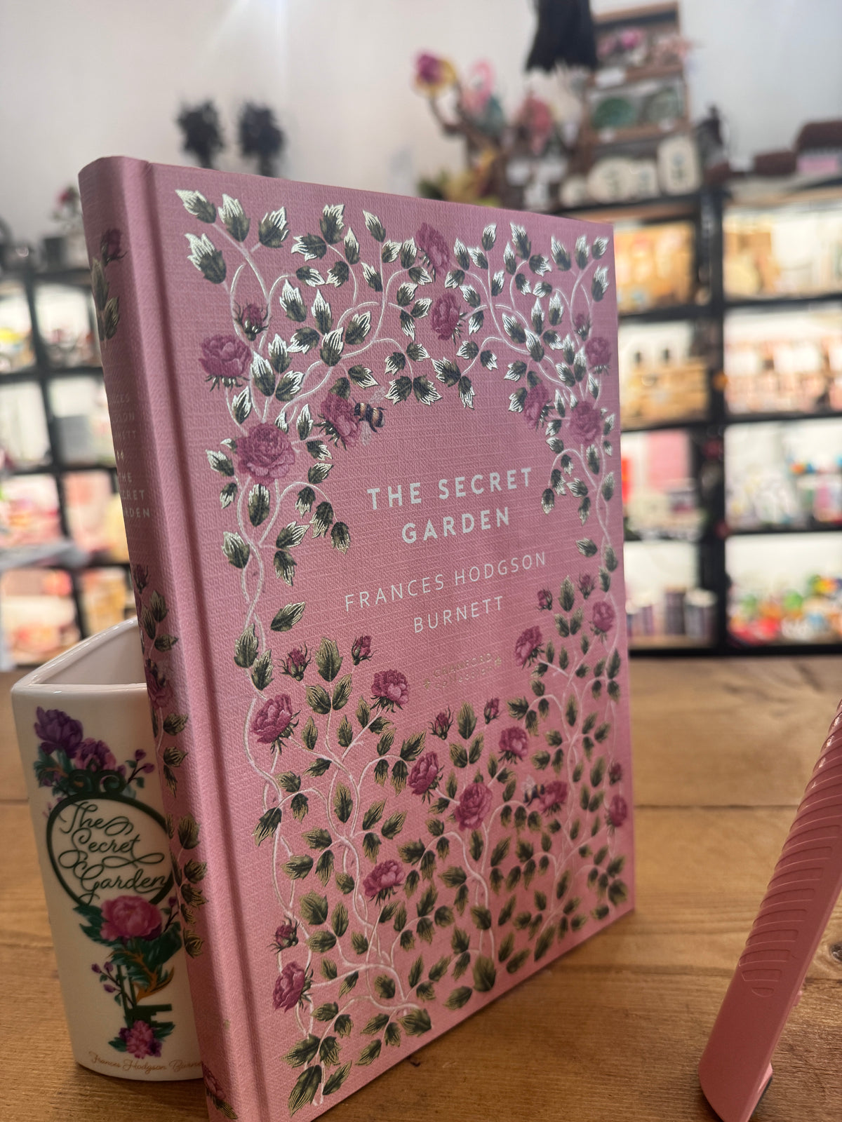 The Secret Garden Book Vase & Luxury Hardback Gift Set | Frances Hodgson Burnett Book Lover Gift