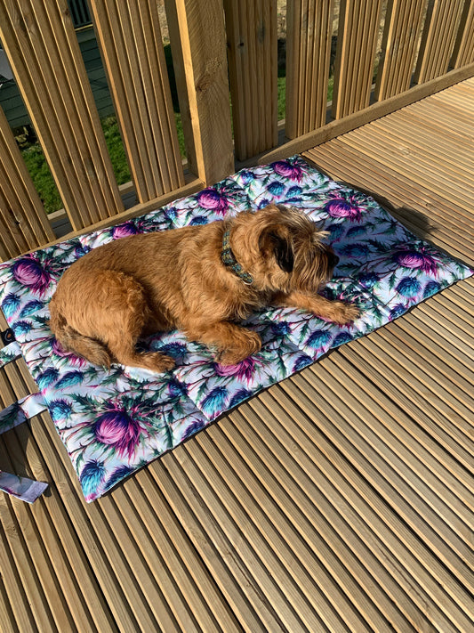 Pet Travel and Settle Mat - Bonnie Thistle