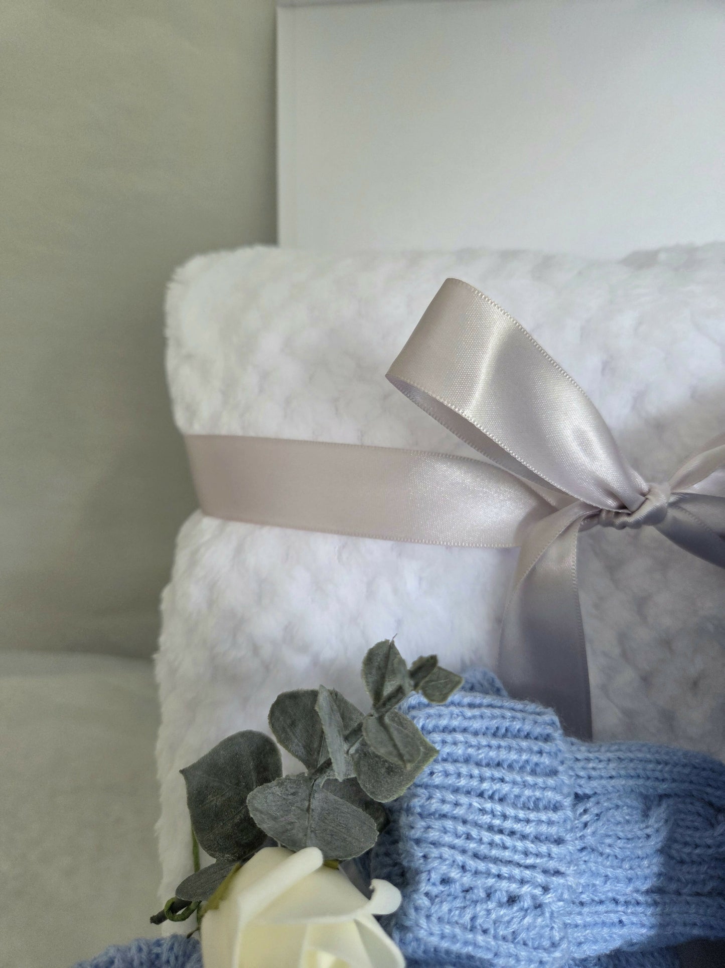 Blue Winter Gift Hamper