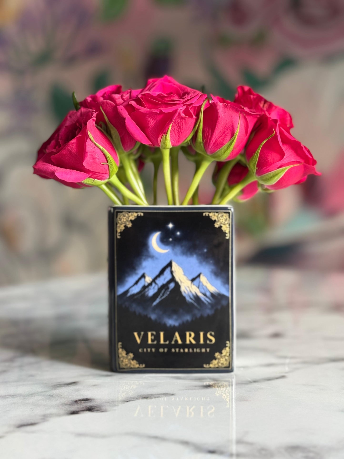Book Vase: A Court of Thorns & Roses Ceramic Book Vase