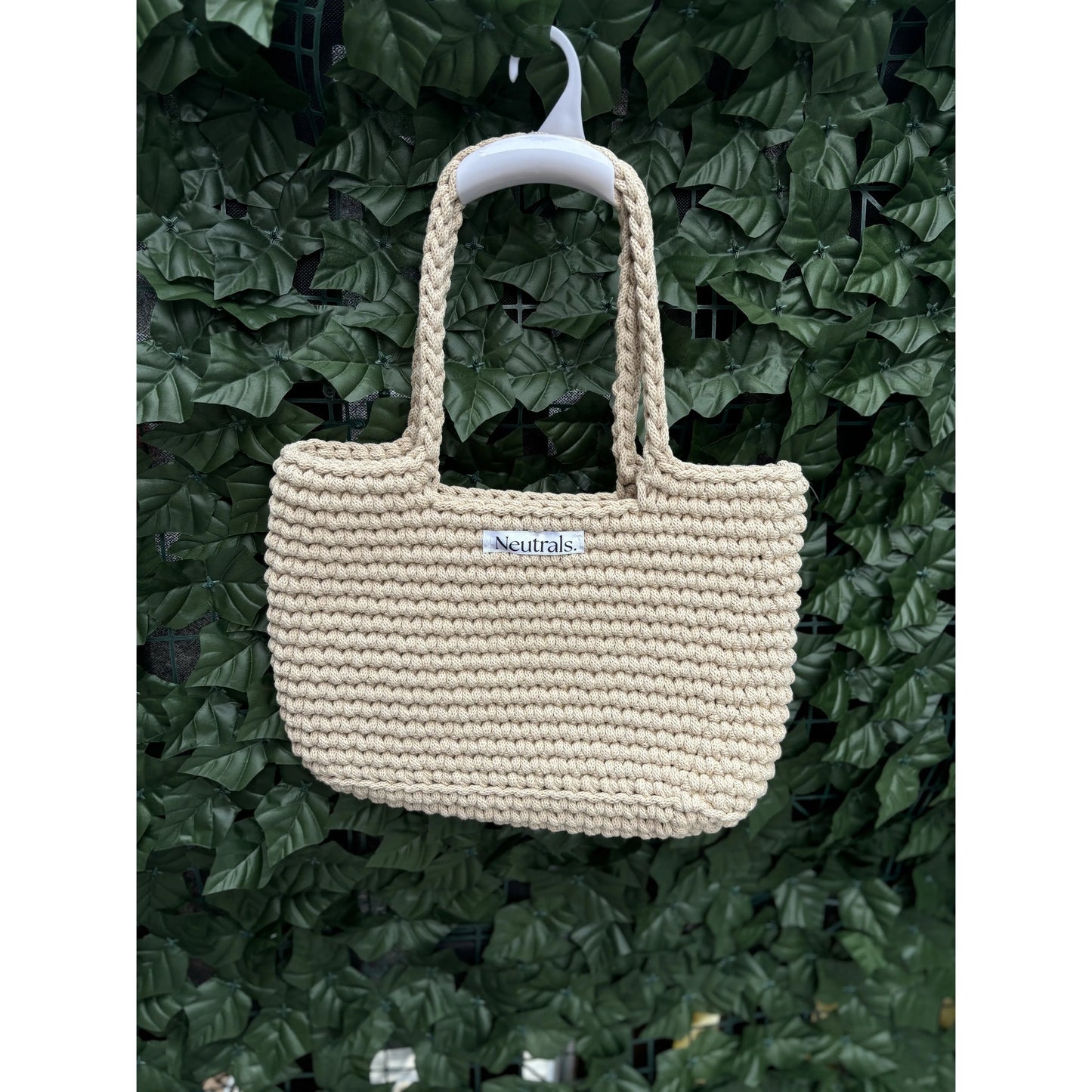 Medium Crochet Beach Bag – Handmade, Neutral Style