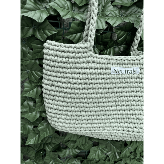 Medium Crochet Beach Bag – Handmade, Neutral Style