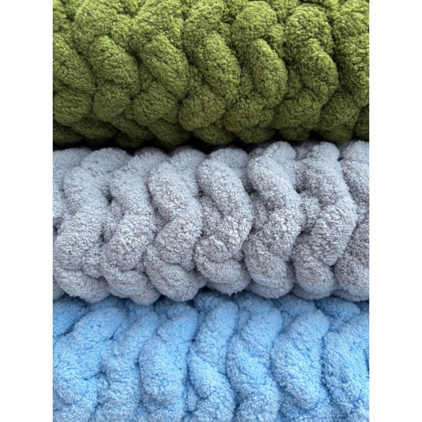 Super Chunky Crochet Blanket – Handmade in Neutral Tones