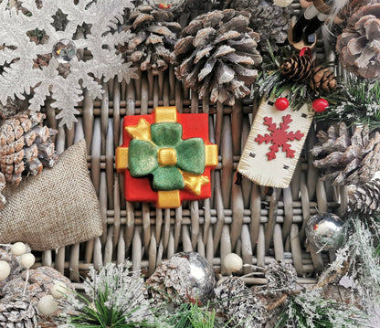 Christmas Eve box Keepsake Tin - inc Bath Bombs