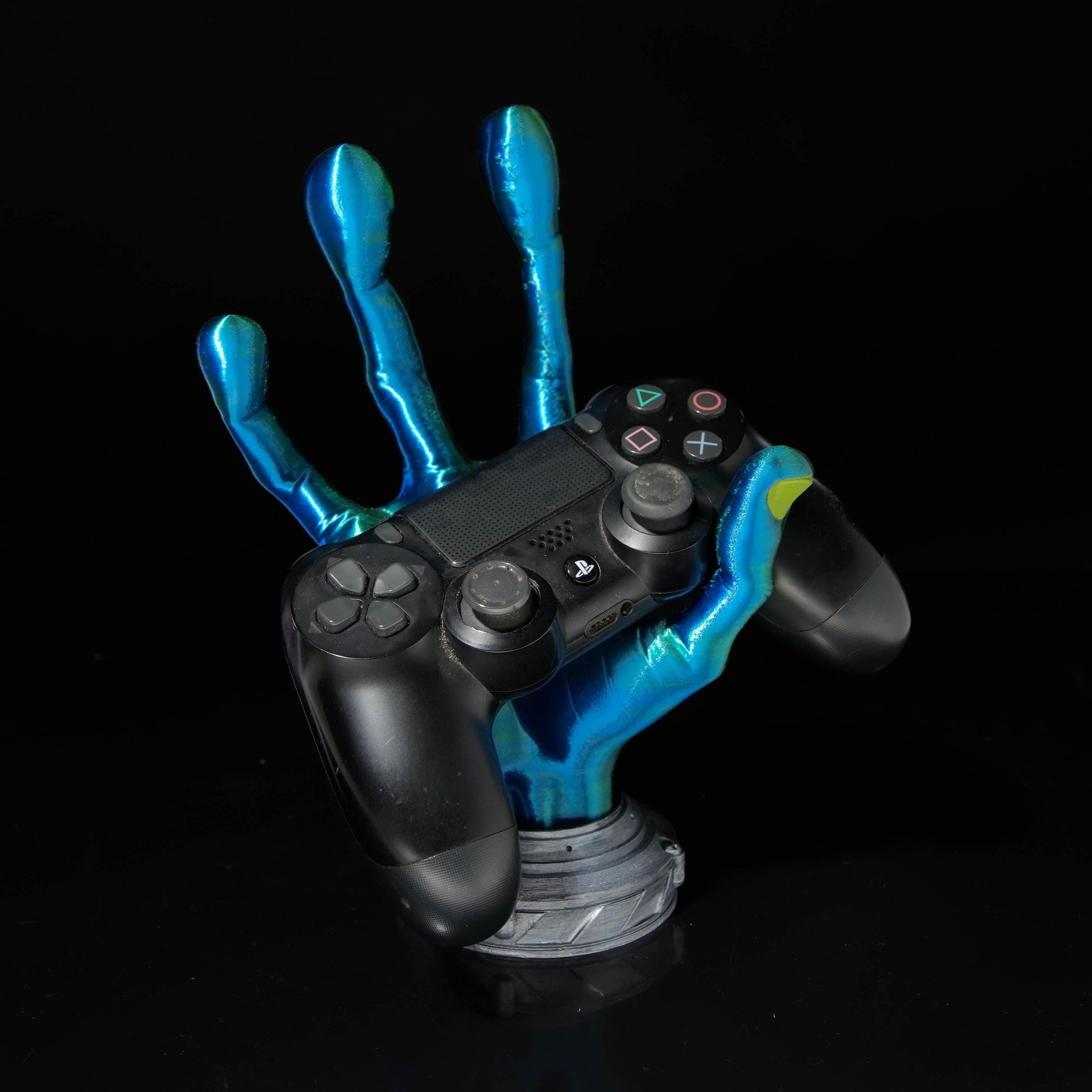 Iridescent Alien Hand – 3D Printed Controller Stand