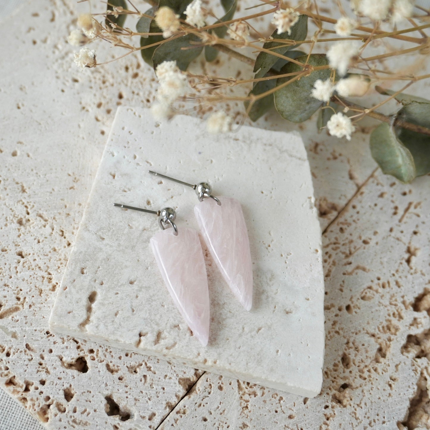 Quartz Stud Shard