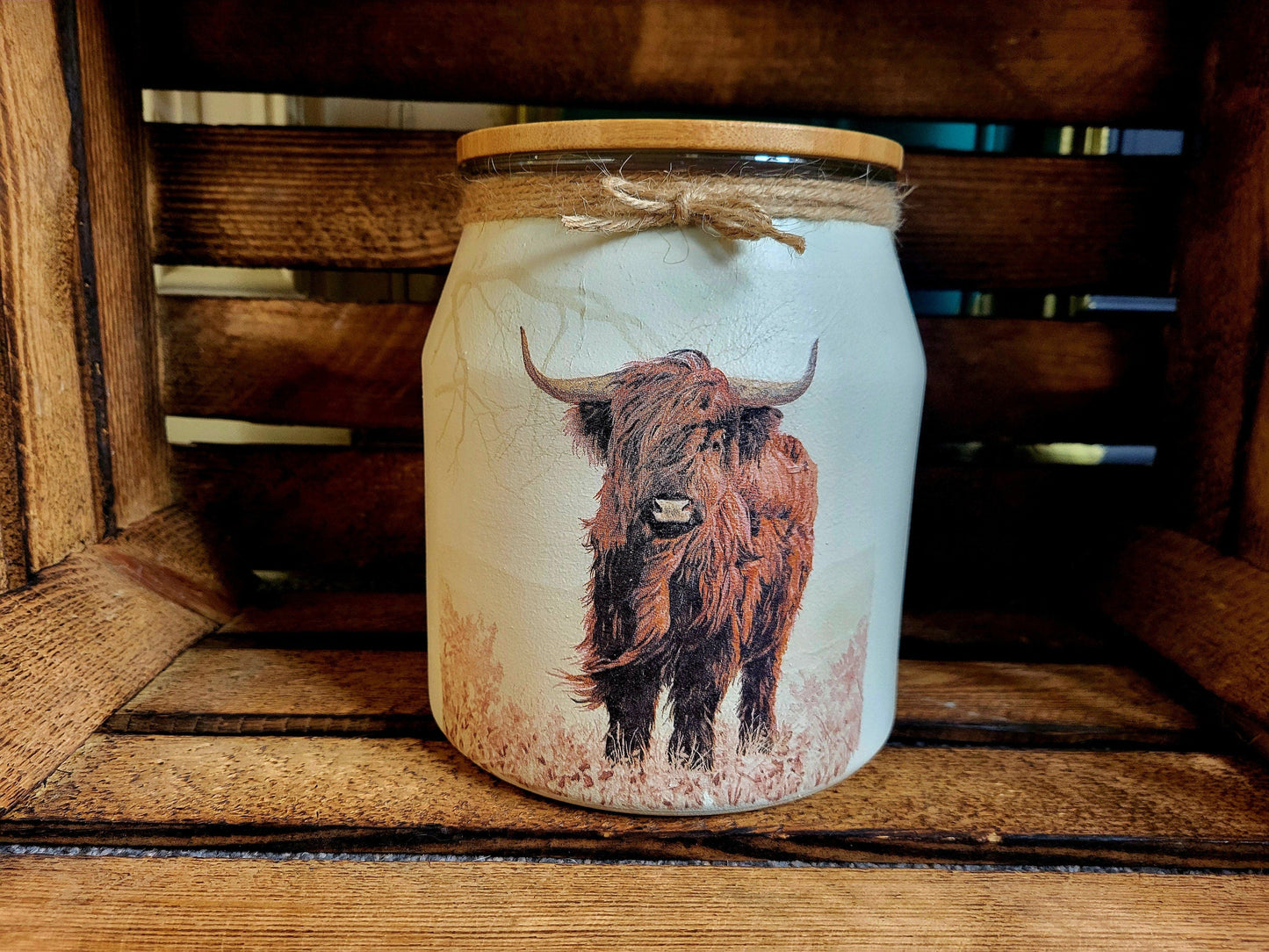 Decorative cookie and biscuit jar