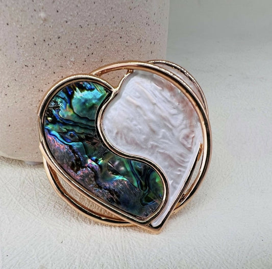 Magnetic Brooch - White Heart