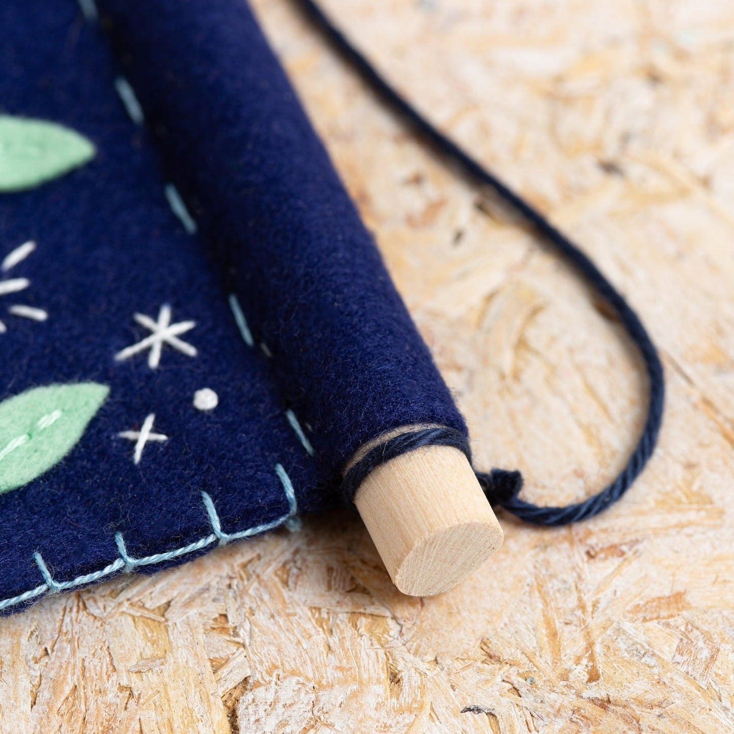 'Celestial Pennant' Moon Phases Felt Craft Kit for Beginners