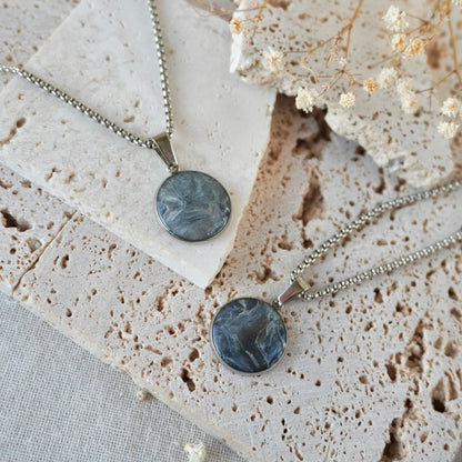 Quartz Large Pendant