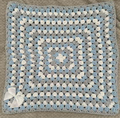 Handmade light blue, silver & white chunky baby pram blanket