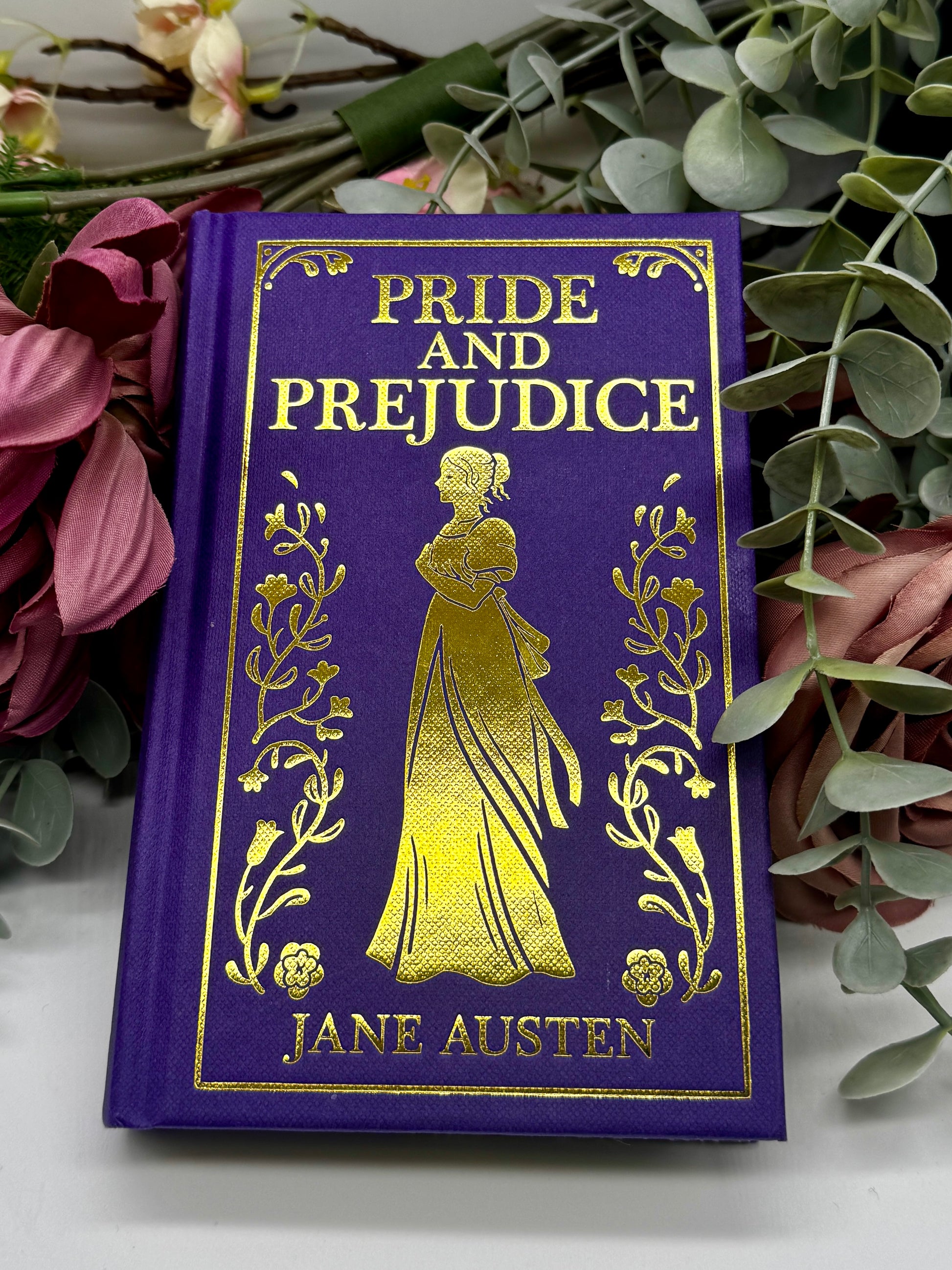 Pride and Prejudice Book & Matching Vase Gift Set | Jane Austen