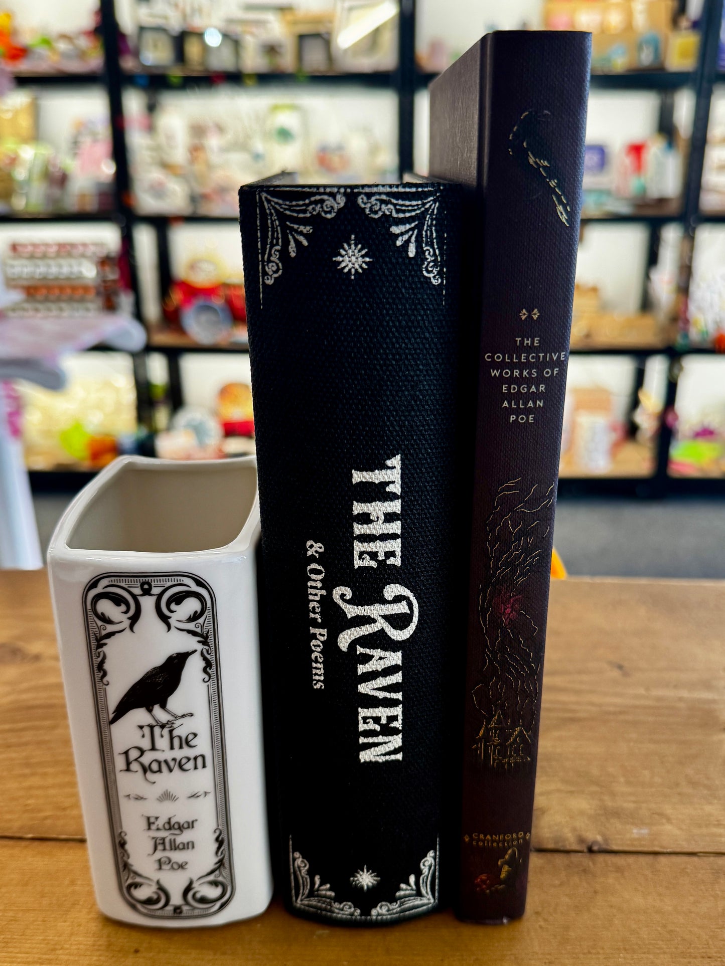 Edgar Allan Poe The Raven Book Vase Gift Set