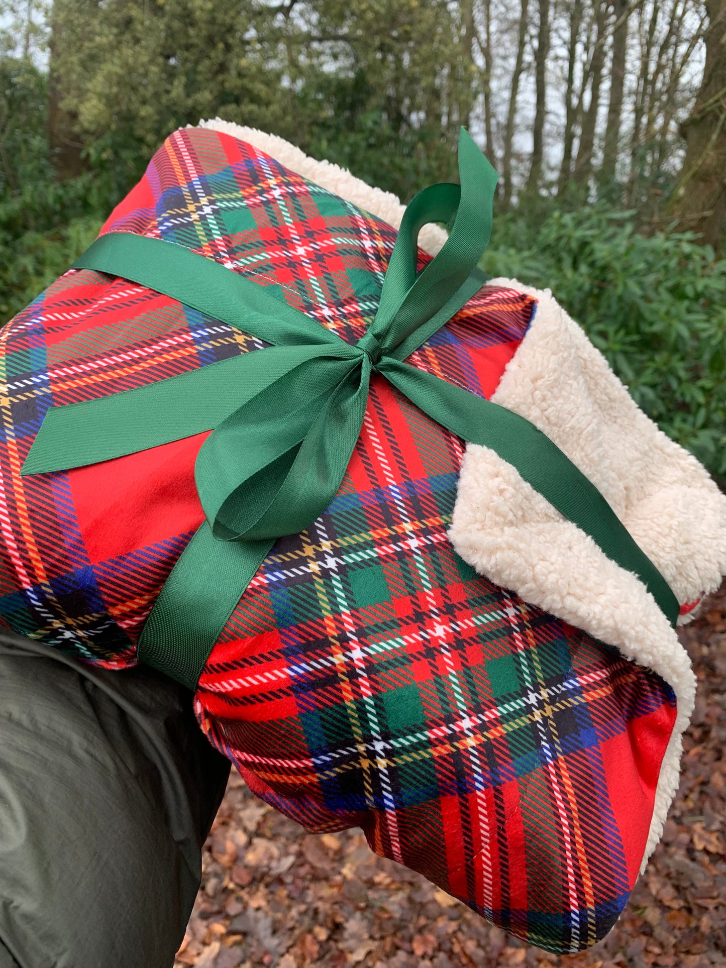 Luxury Tartan Pet Snuggle Blanket
