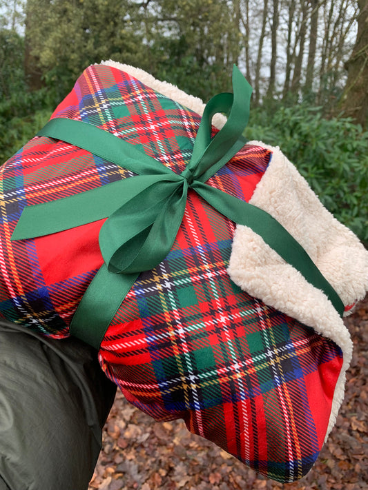 Luxury Tartan Pet Snuggle Blanket