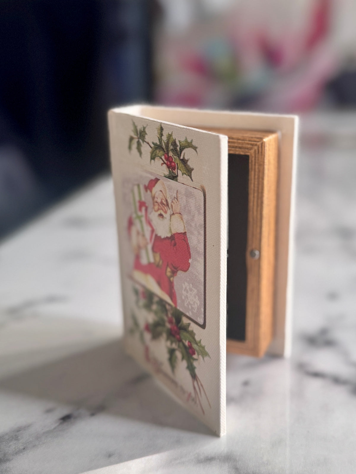 Traditional Santa Claus Book Storage / Gift Wooden Box – 14cm