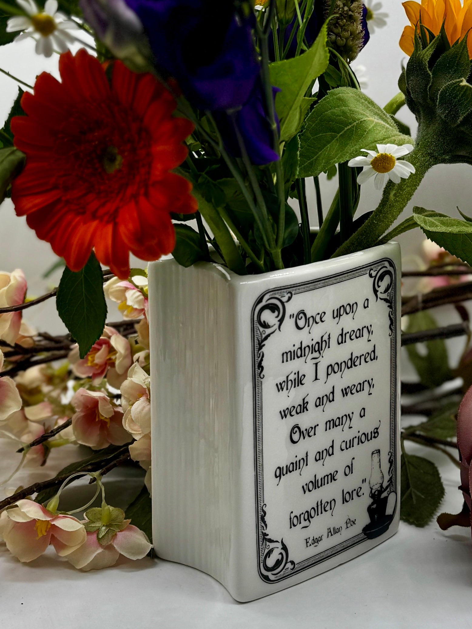 Book Vase: The Raven – Edgar Allan Poe