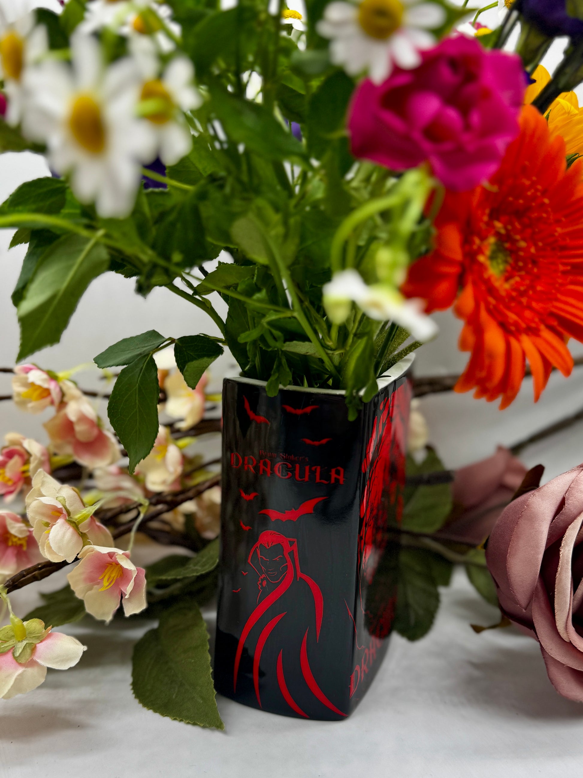Book Vase: Dracula