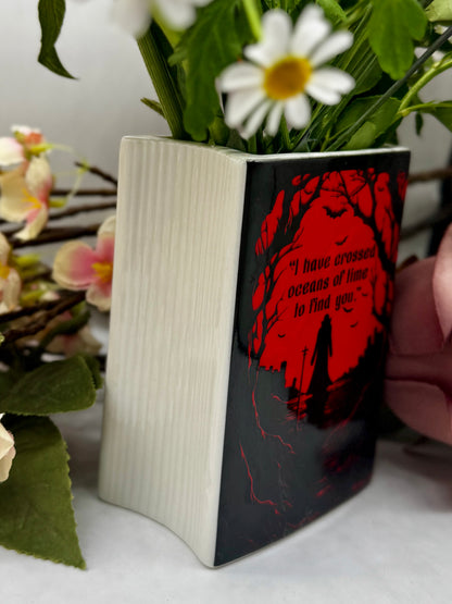 Book Vase: Dracula