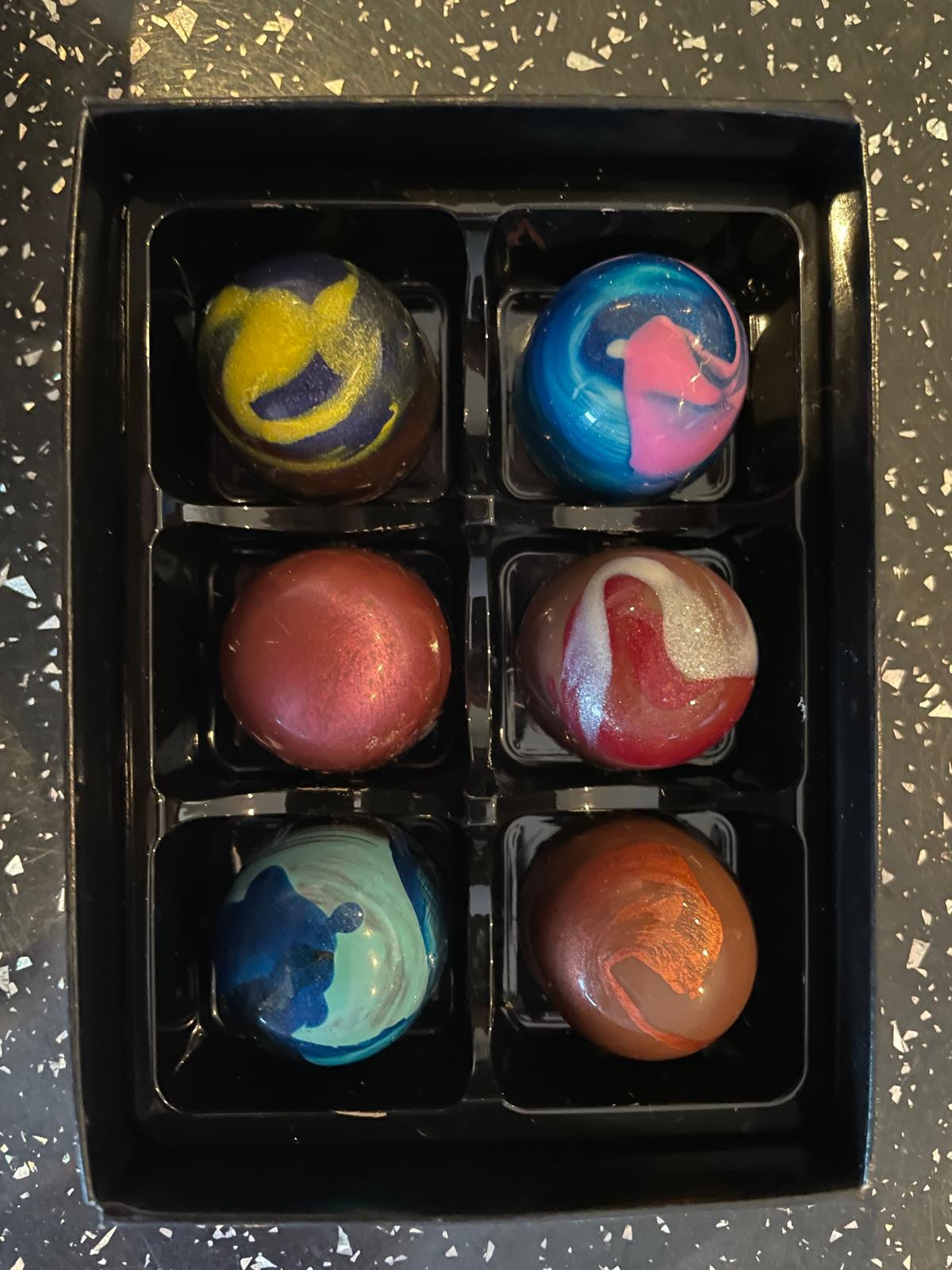 The 'Temptation' Collection 6 Chocolates