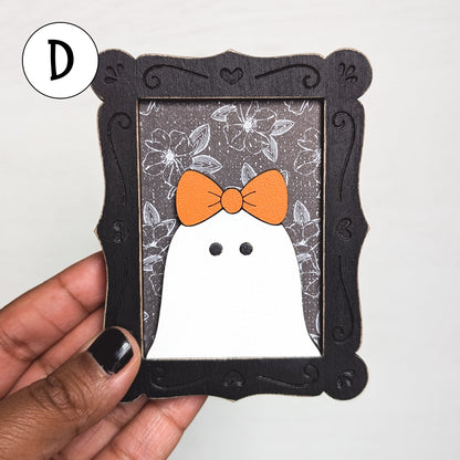 Ghost portrait frames