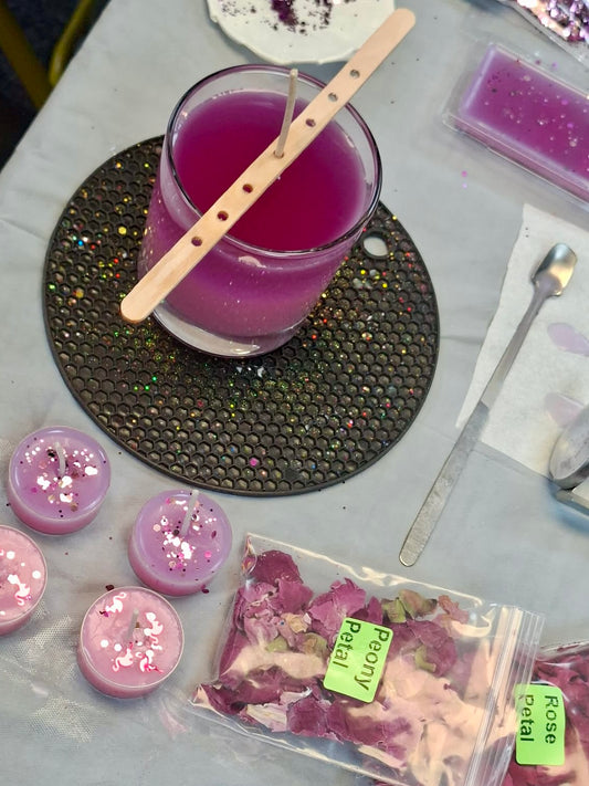 Christmas Frosted Top Candle Making Workshop Saturday 21st November