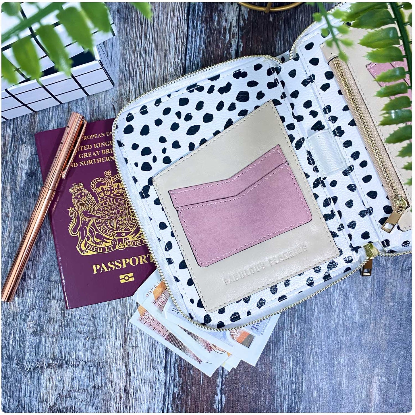 Dalmatian - Travel Organiser