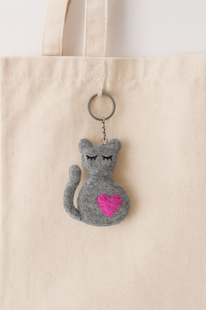Sleepy Cat Keyring: Grey