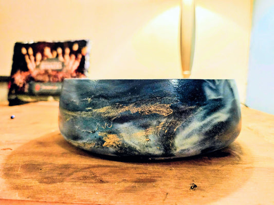 Marble effect bowl