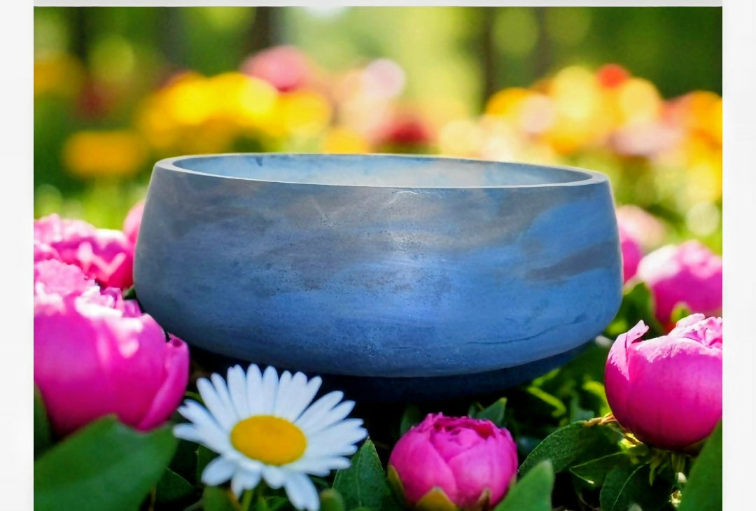 Marble effect bowl