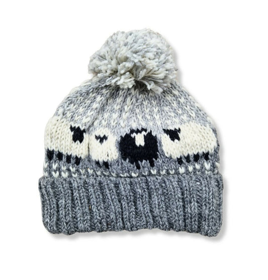 Unisex chunky knitted sheep hat - grey