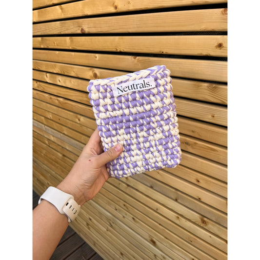 6-Inch Crochet Kindle Case – Soft, Handmade Cover