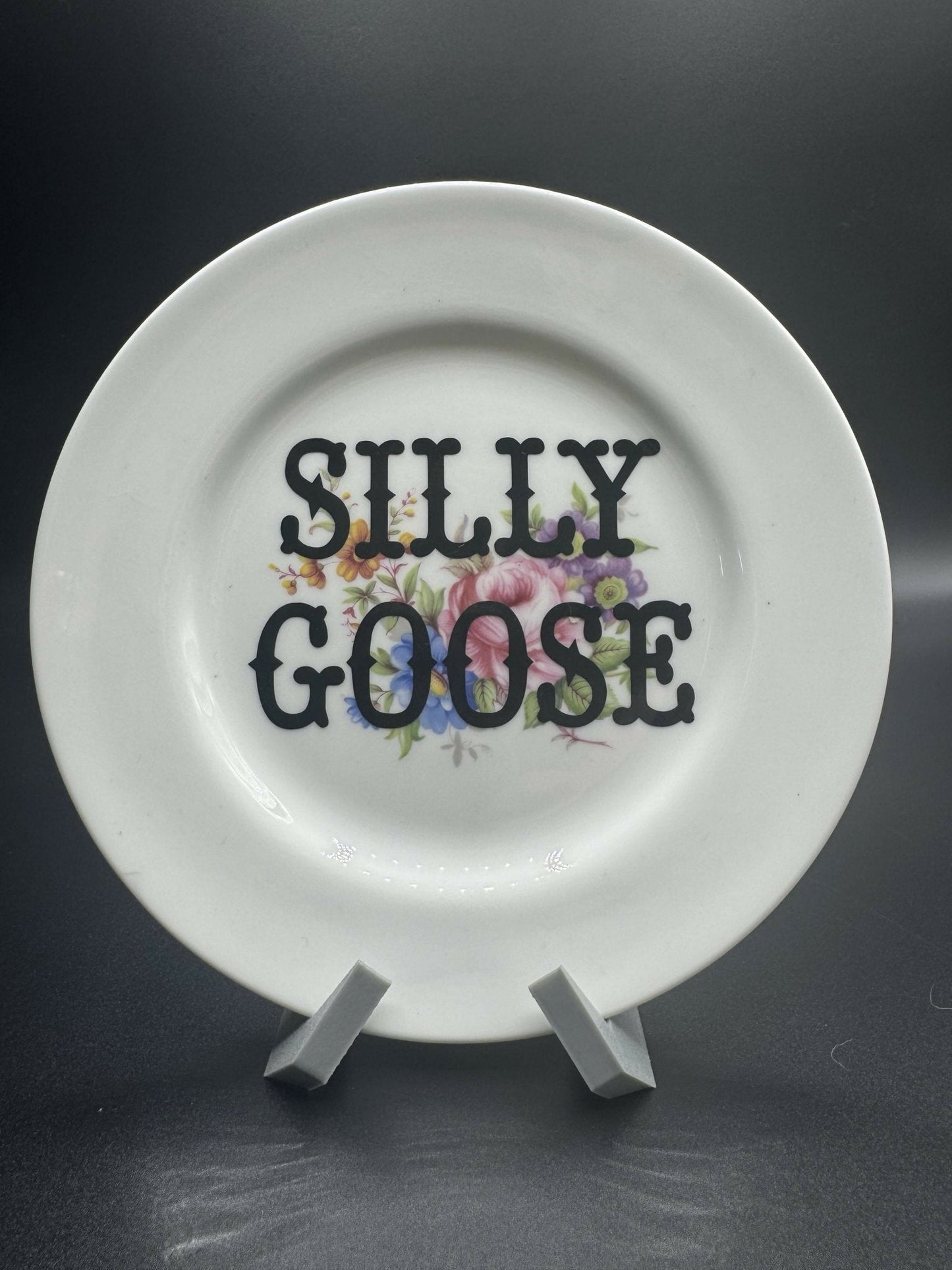 Silly Goose Plate - Forever After Boutique