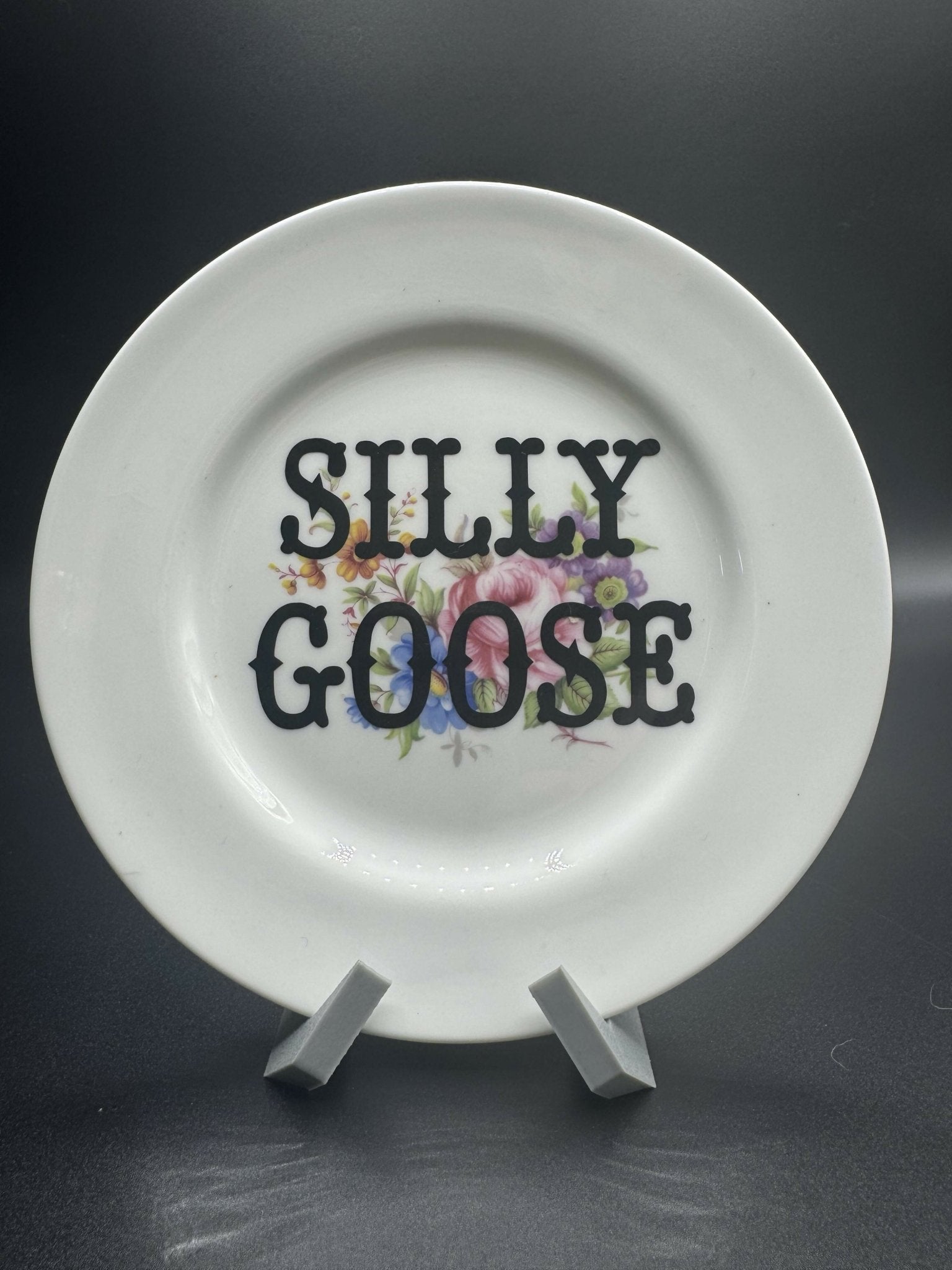 Silly Goose Plate - Forever After Boutique